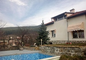 House - Pernik, village Kladnitsa 