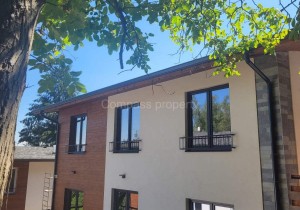 Къща - София, Симеоново