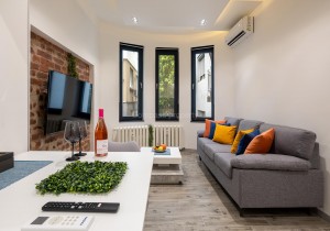 Тристаен апартамент - София, Център