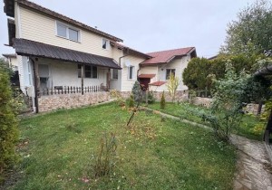 Къща - Перник, Църква